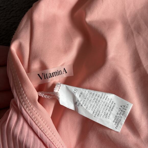 Vitamin A Womens Swimsuit XS Pink Alia One piece Coral Ecorib New Without Tag - Picture 3 of 9